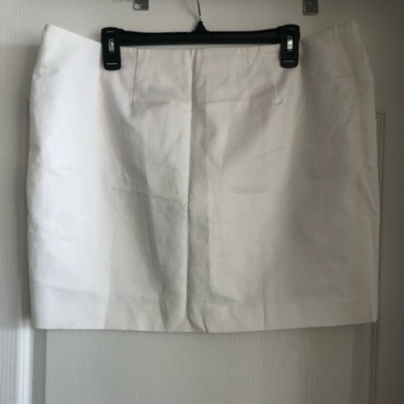Michael Kors White Short Skirt w zip accents Size 14 - Picture 5 of 10